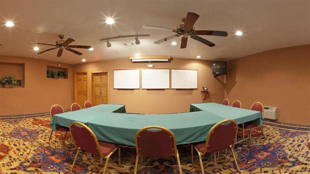 Holiday Inn Canyon De Chelly-Chinle By Ihg מראה חיצוני תמונה
